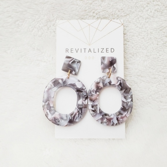 revitalized Jewelry - Acrylic Resin Geometric Earrings